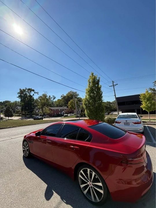 2020 Jaguar XE - Image 3 of 20