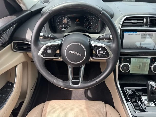 2020 Jaguar XE - Image 12 of 19