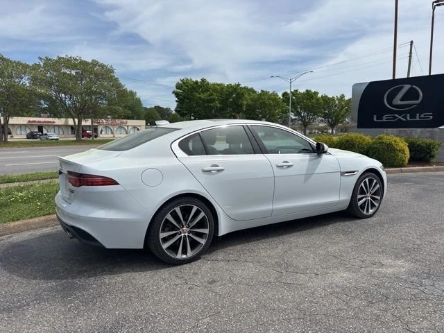 2020 Jaguar XE - Image 3 of 19
