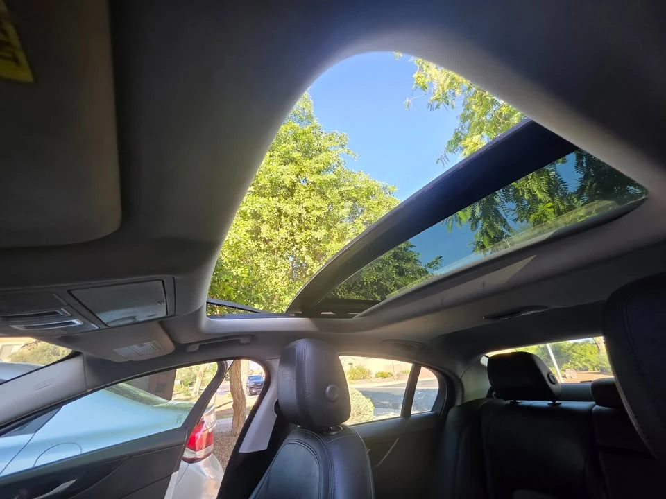 2020 Jaguar XE - Image 3 of 8