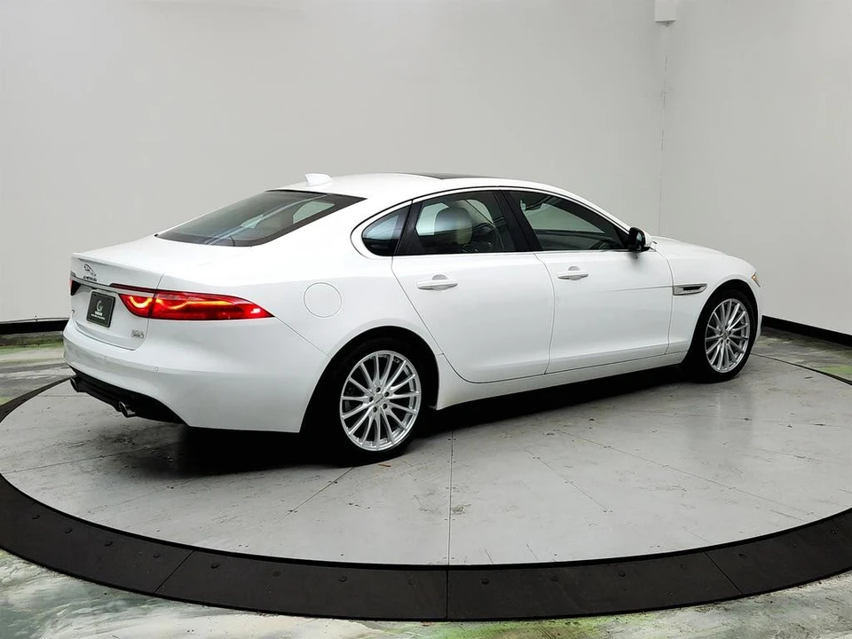 2020 Jaguar X260 XF - Image 5 of 21