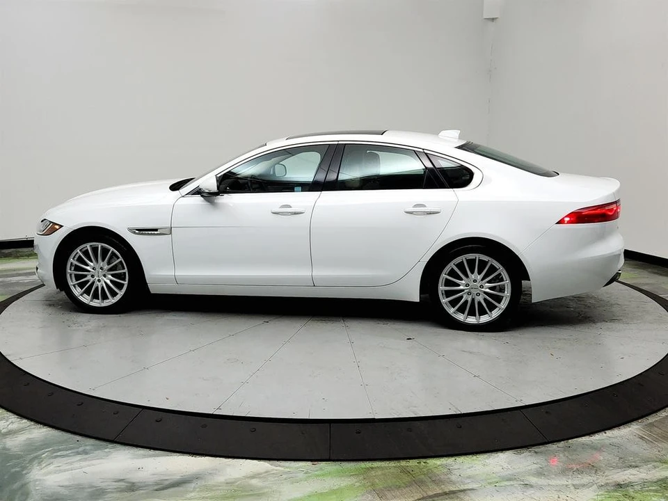 2020 Jaguar X260 XF - Image 8 of 21