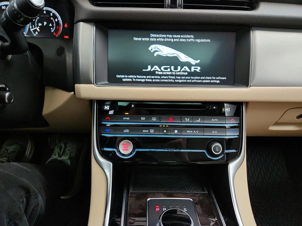 2020 Jaguar X260 XF - Image 20 of 21