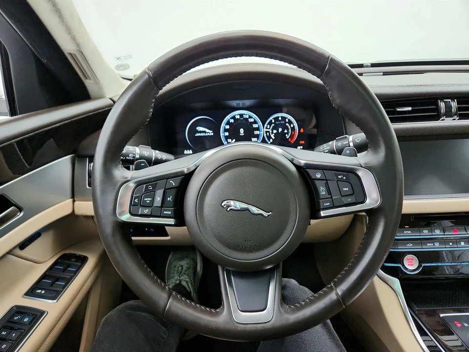 2020 Jaguar X260 XF - Image 18 of 21