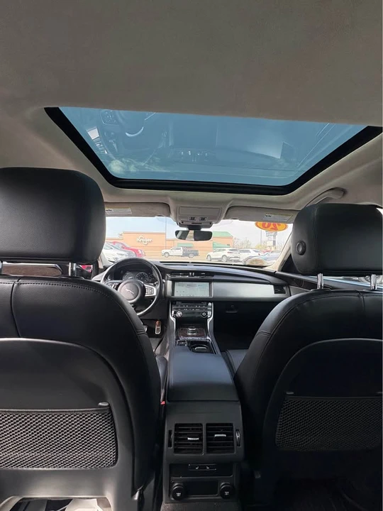 2020 Jaguar X260 XF - Image 9 of 12