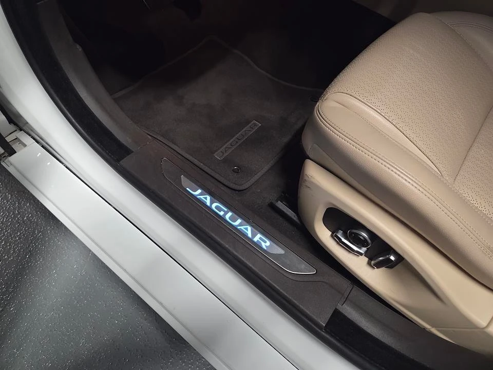 2020 Jaguar X260 XF - Image 8 of 14