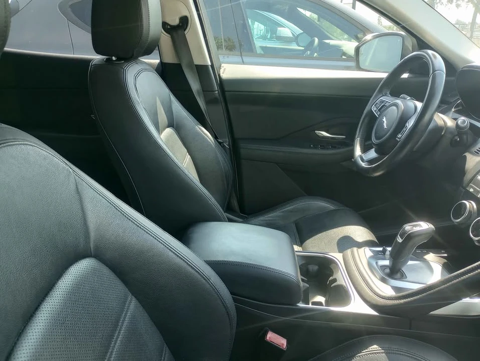 2020 Jaguar E-Pace - Image 4 of 6