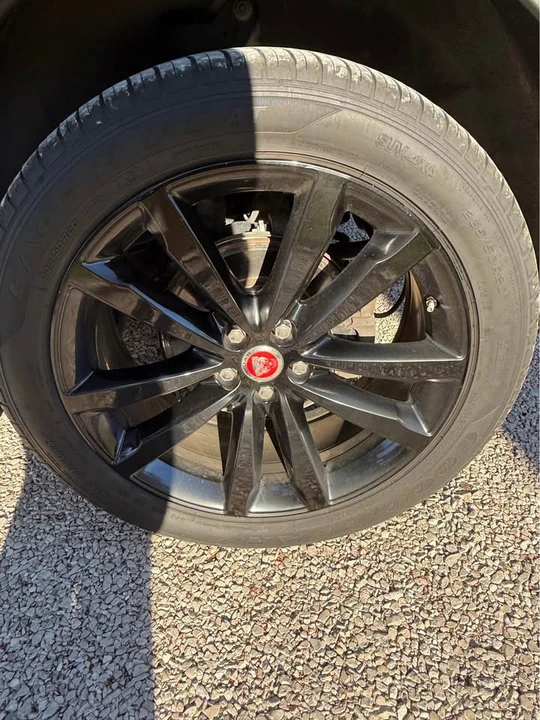 2020 Jaguar E-Pace - Image 4 of 20