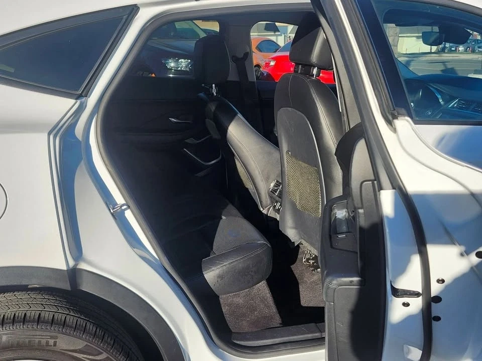 2020 Jaguar E-Pace - Image 18 of 20