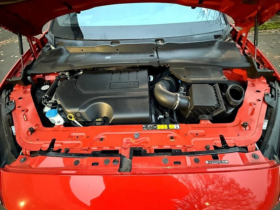 2020 Jaguar E-Pace - Image 15 of 15