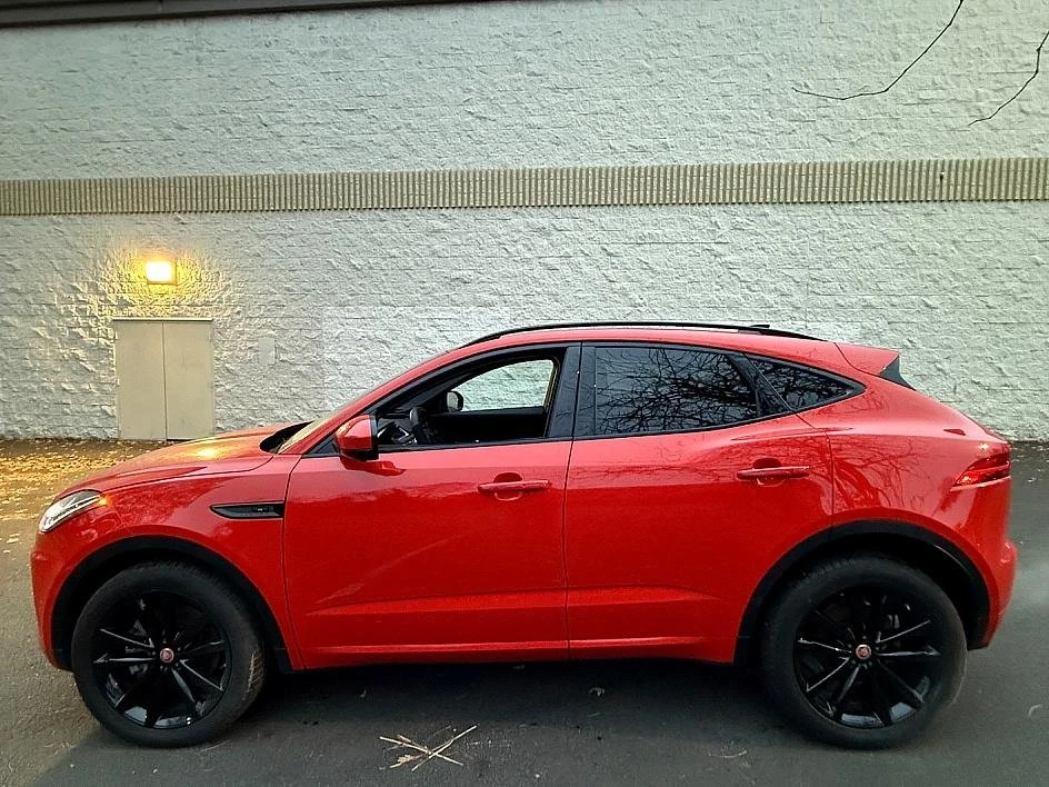 2020 Jaguar E-Pace - Image 10 of 15