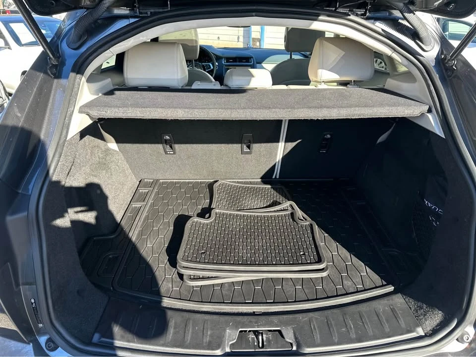 2020 Jaguar E-Pace - Image 10 of 14