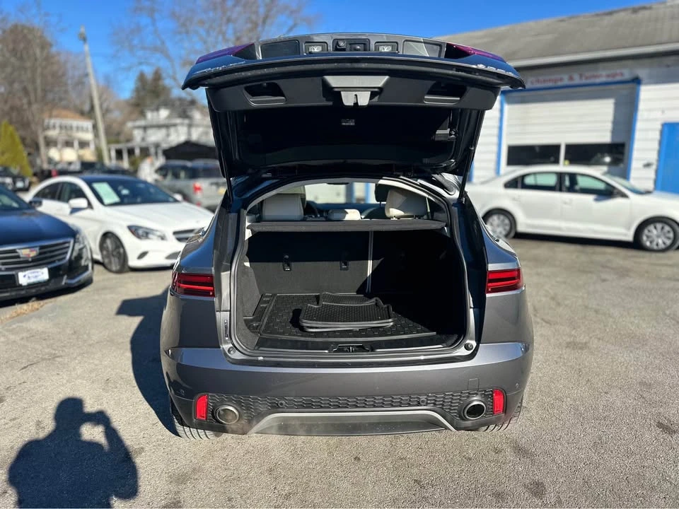 2020 Jaguar E-Pace - Image 9 of 14