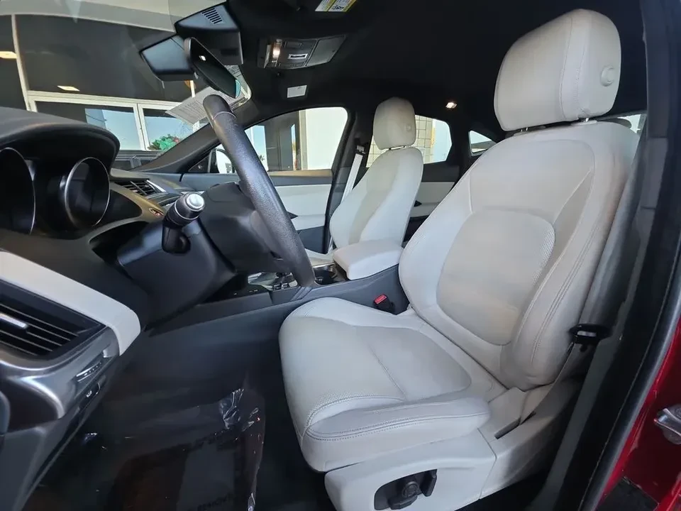 2020 Jaguar E-Pace - Image 17 of 20
