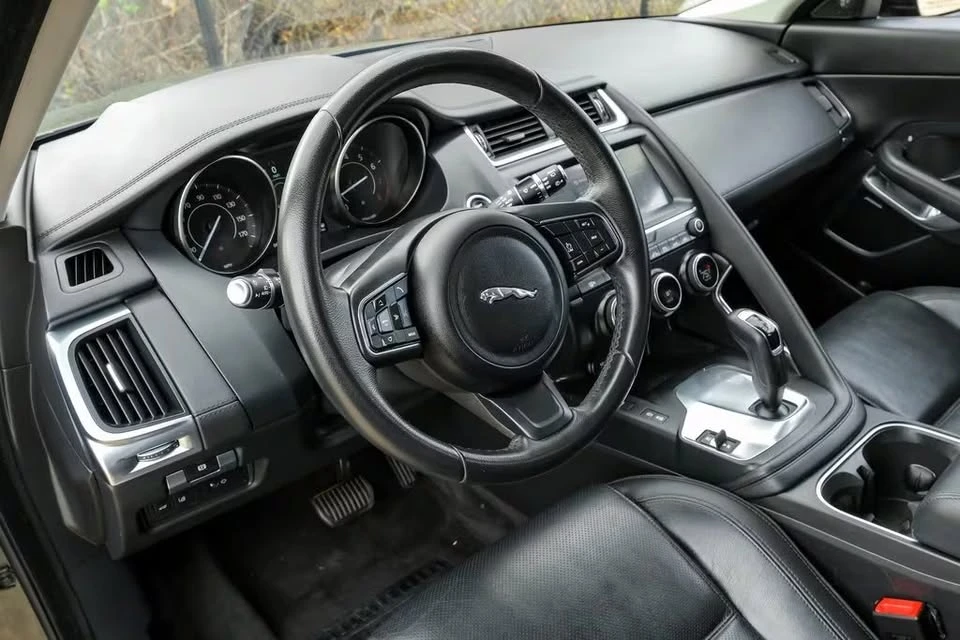 2020 Jaguar E-Pace - Image 3 of 3