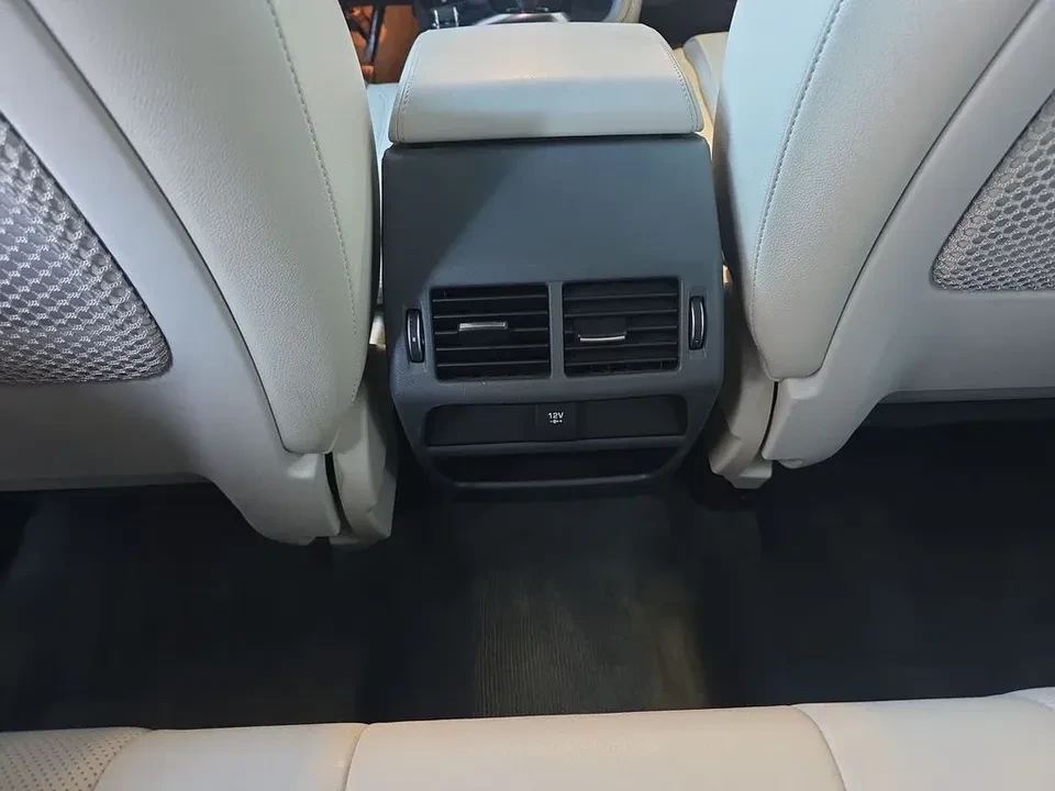 2020 Jaguar E-Pace - Image 18 of 20