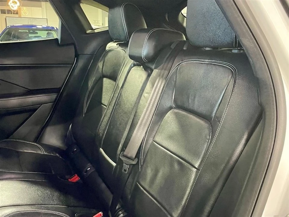 2020 Jaguar E-Pace - Image 19 of 20