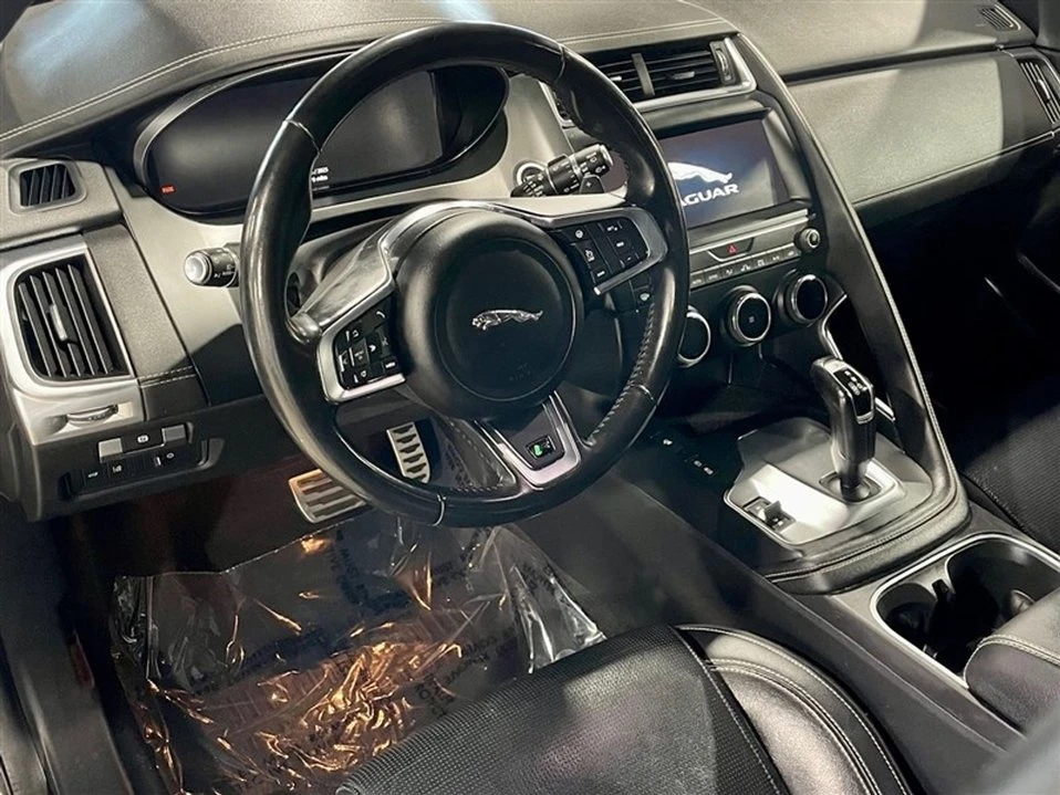 2020 Jaguar E-Pace - Image 10 of 20
