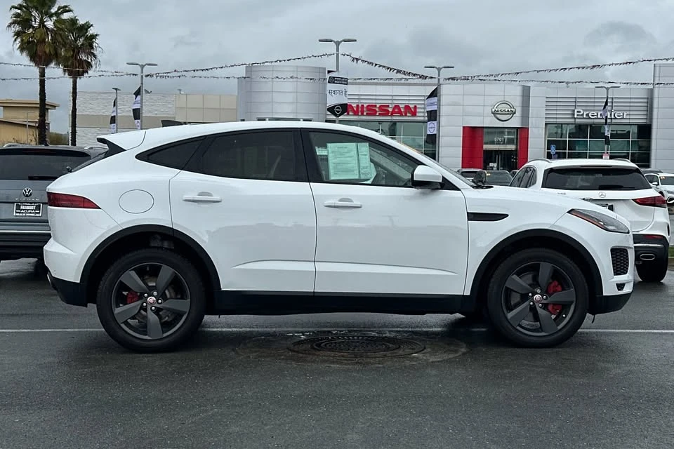 2020 Jaguar E-Pace - Image 4 of 20