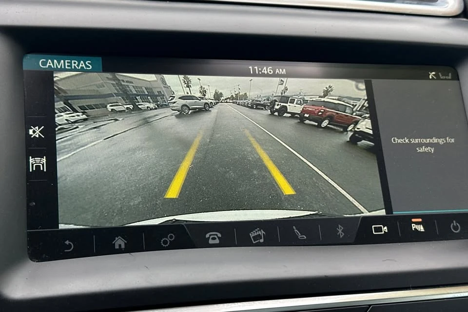2020 Jaguar E-Pace - Image 16 of 20