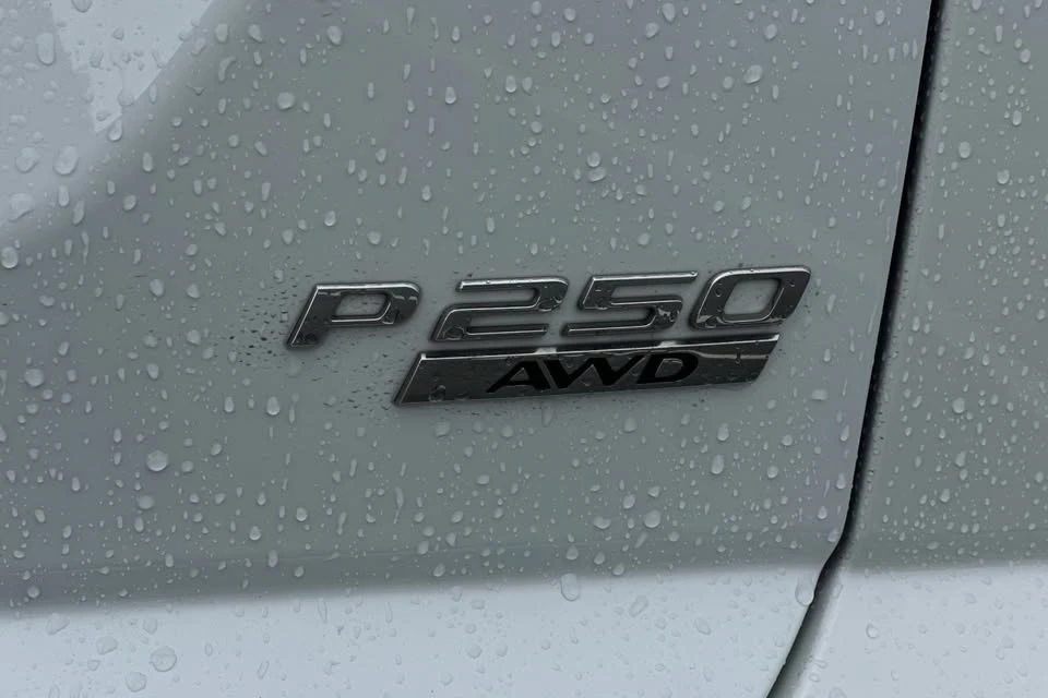 2020 Jaguar E-Pace - Image 9 of 20