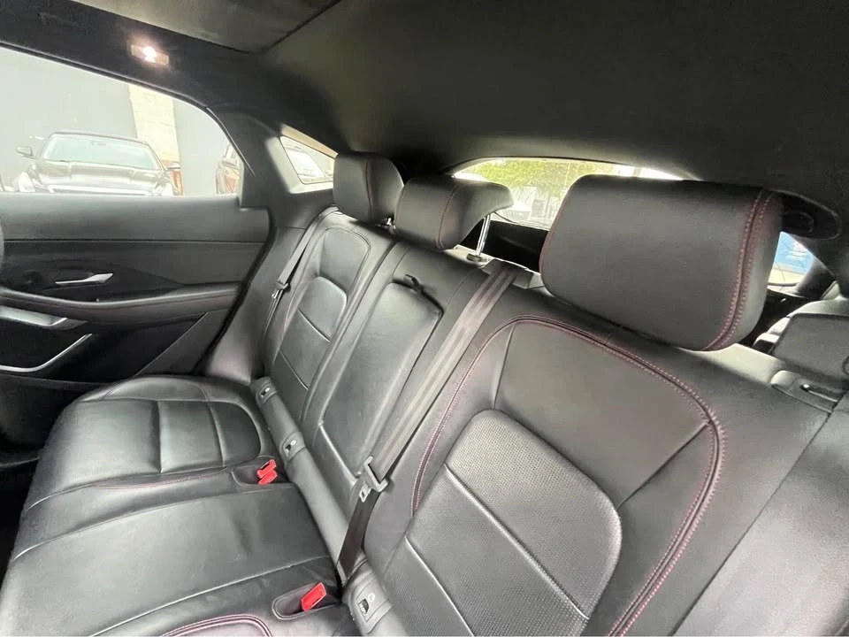 2020 Jaguar E-Pace - Image 8 of 15