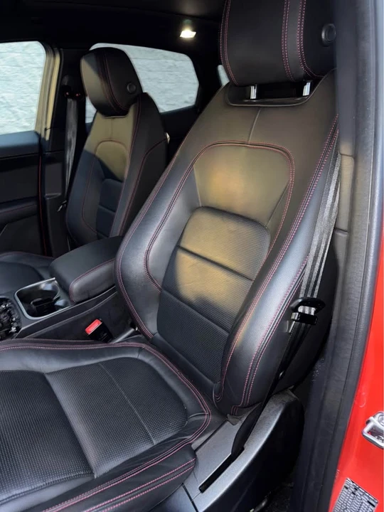 2020 Jaguar E-Pace - Image 12 of 13