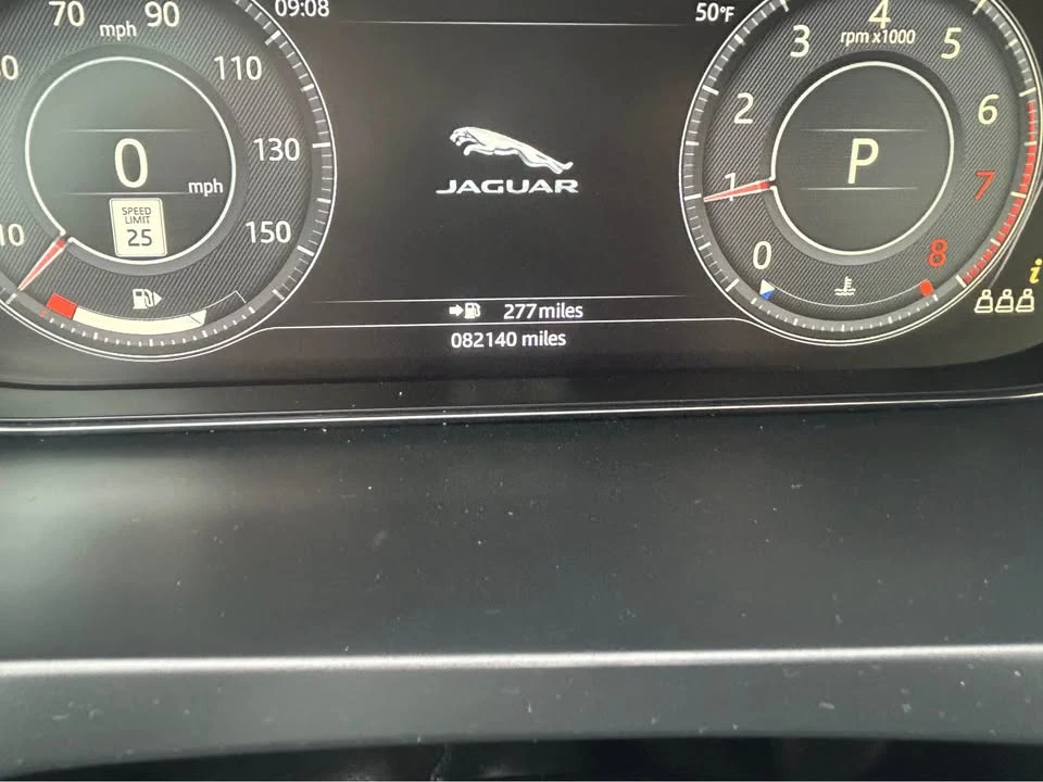 2020 Jaguar E-Pace - Image 10 of 12