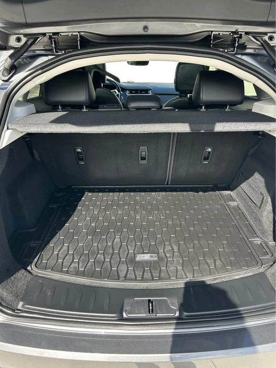 2020 Jaguar E-Pace - Image 11 of 15