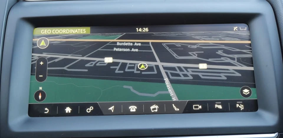 2020 Jaguar E-Pace - Image 11 of 20