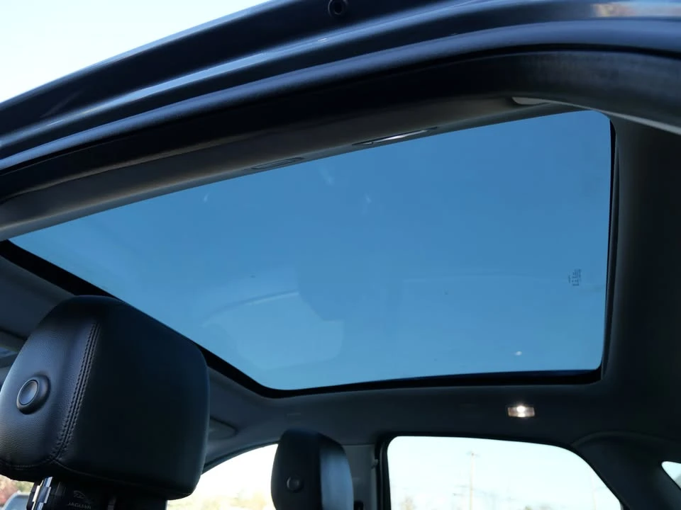 2020 Jaguar E-Pace - Image 17 of 20