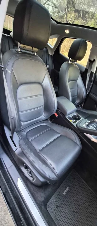 2020 Jaguar E-Pace - Image 15 of 20
