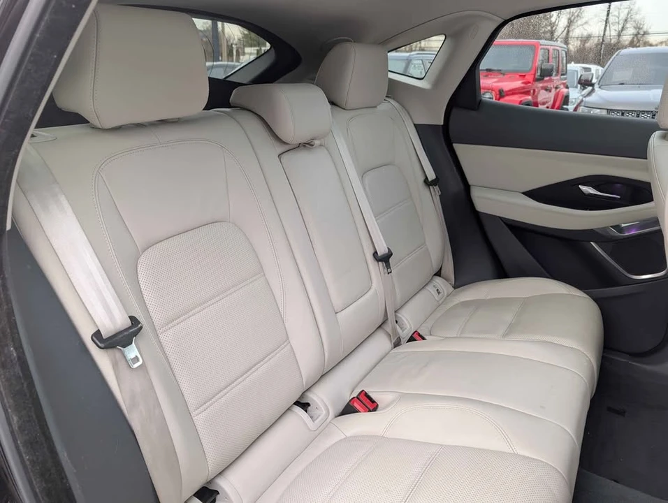 2020 Jaguar E-Pace - Image 11 of 19