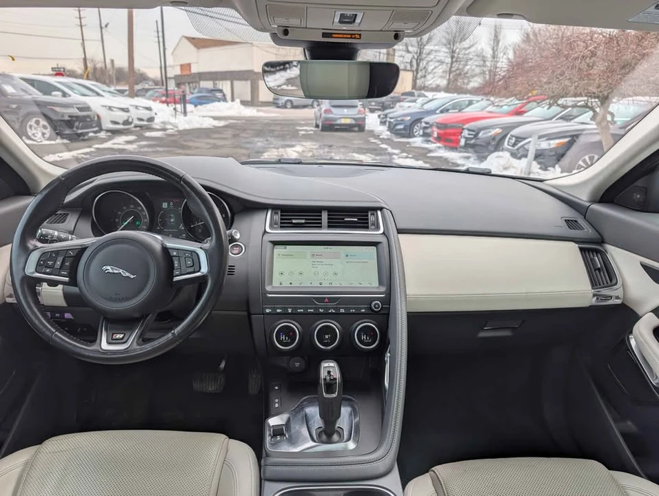 2020 Jaguar E-Pace - Image 12 of 19
