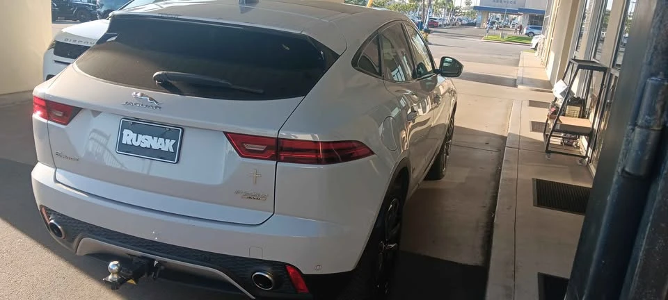 2020 Jaguar E-Pace - Image 4 of 6