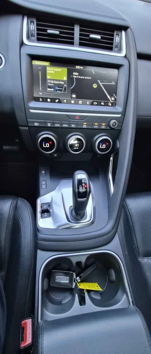 2020 Jaguar E-Pace - Image 18 of 20