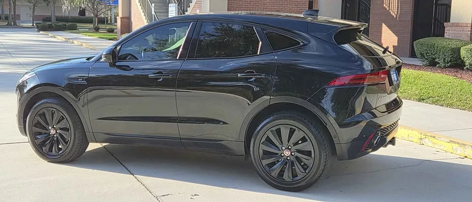 2020 Jaguar E-Pace - Image 3 of 20