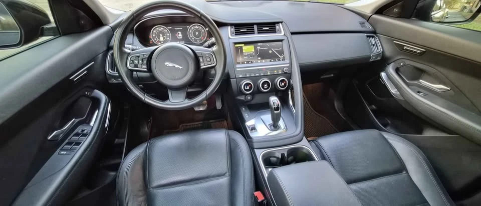 2020 Jaguar E-Pace - Image 16 of 20