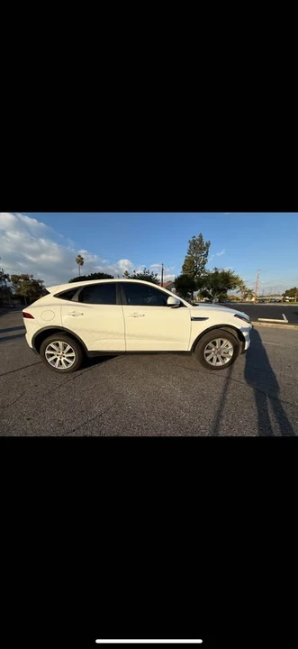 2020 Jaguar E-Pace - Image 8 of 20
