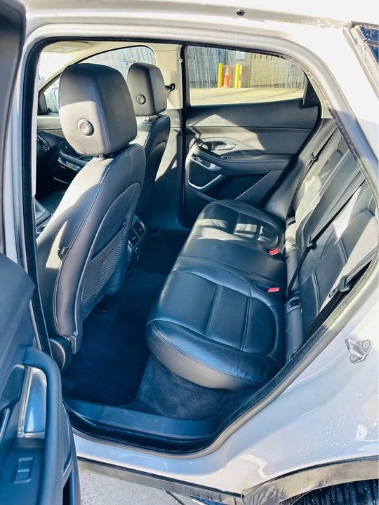 2020 Jaguar E-Pace - Image 7 of 11
