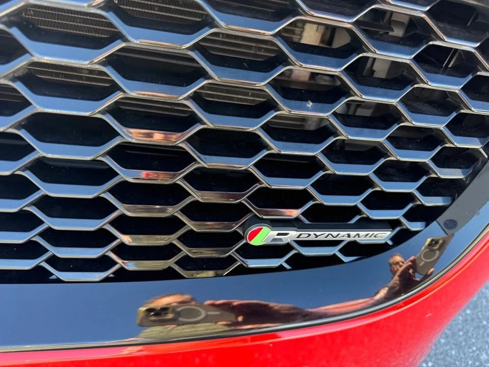 2020 Jaguar E-Pace - Image 9 of 20