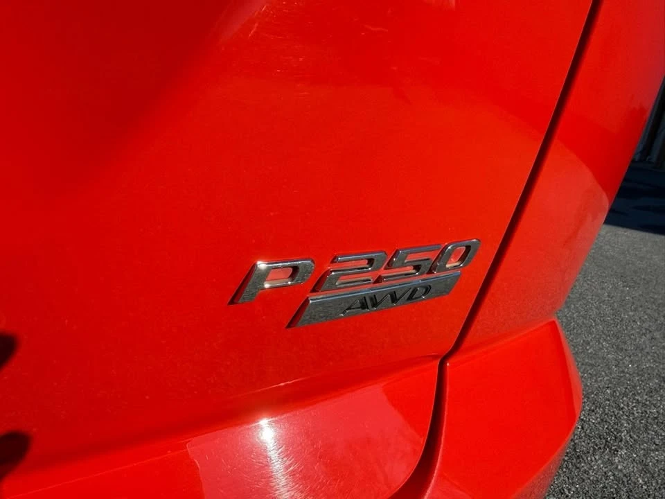 2020 Jaguar E-Pace - Image 13 of 20