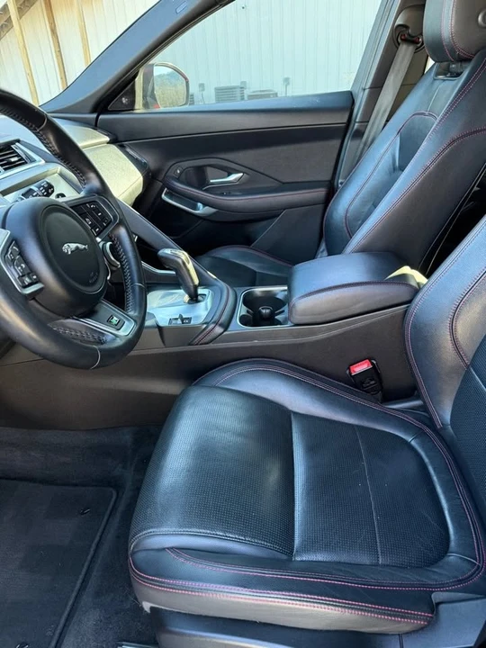 2020 Jaguar E-Pace - Image 15 of 20