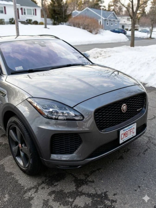 2020 Jaguar E-Pace - Image 11 of 16