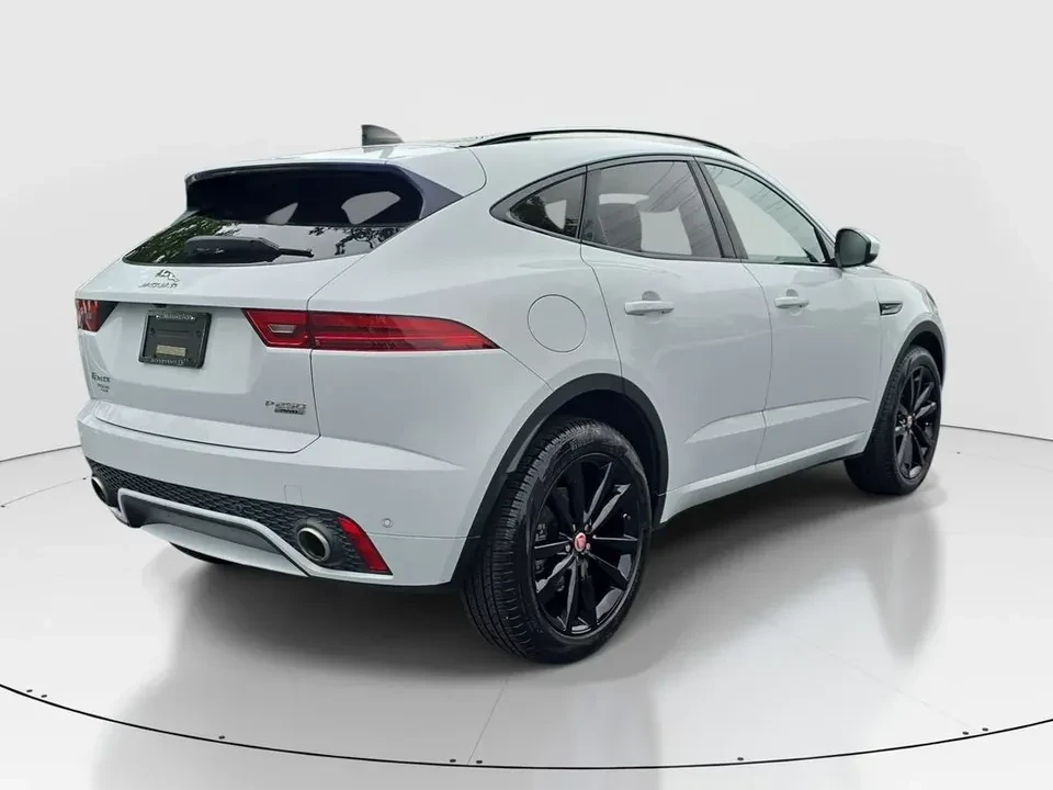 2020 Jaguar E-Pace - Image 5 of 19