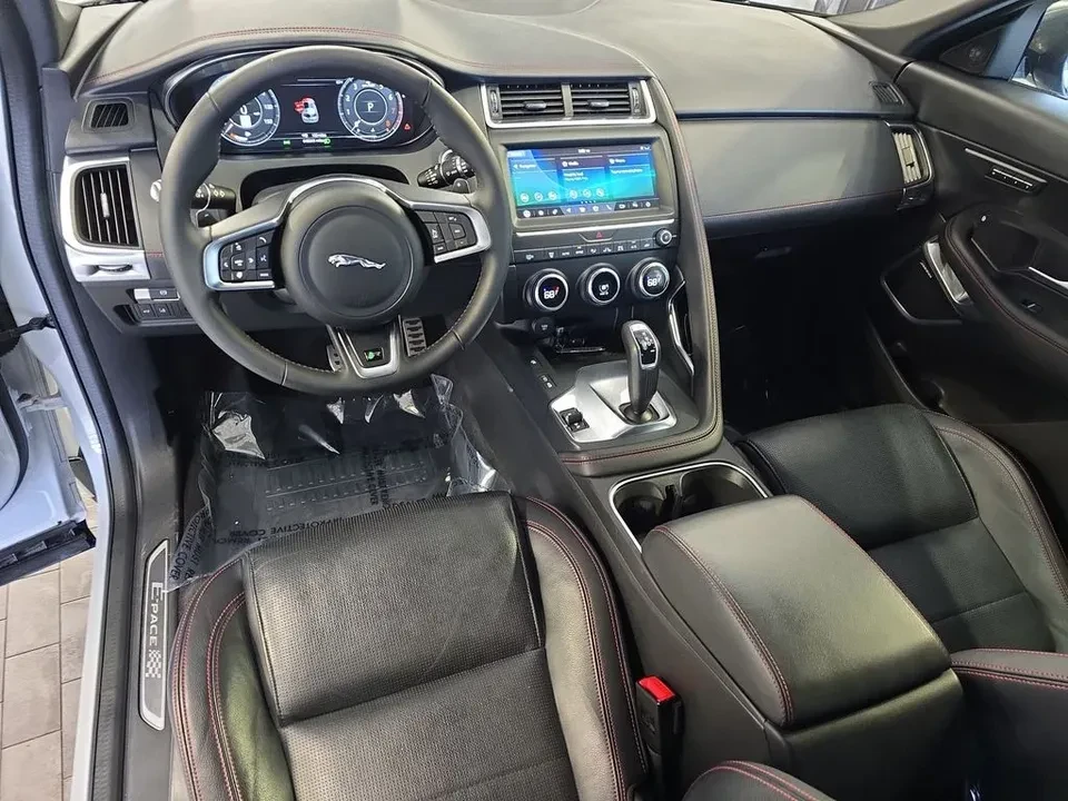 2020 Jaguar E-Pace - Image 14 of 19