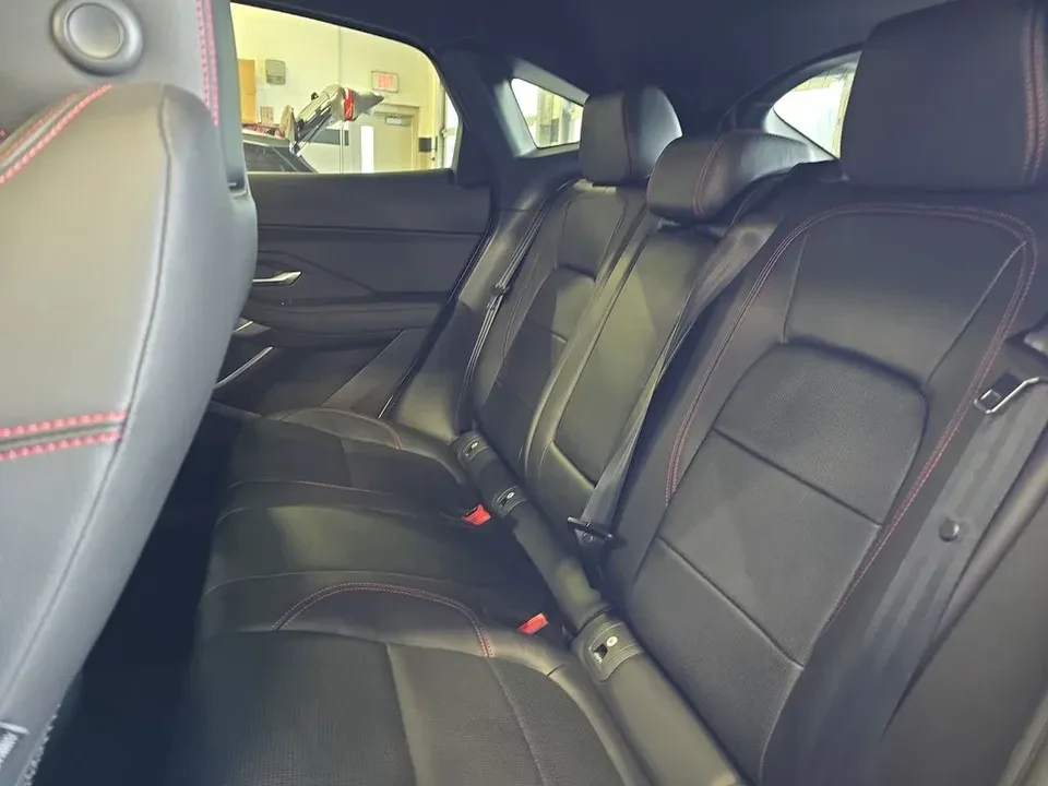 2020 Jaguar E-Pace - Image 13 of 19