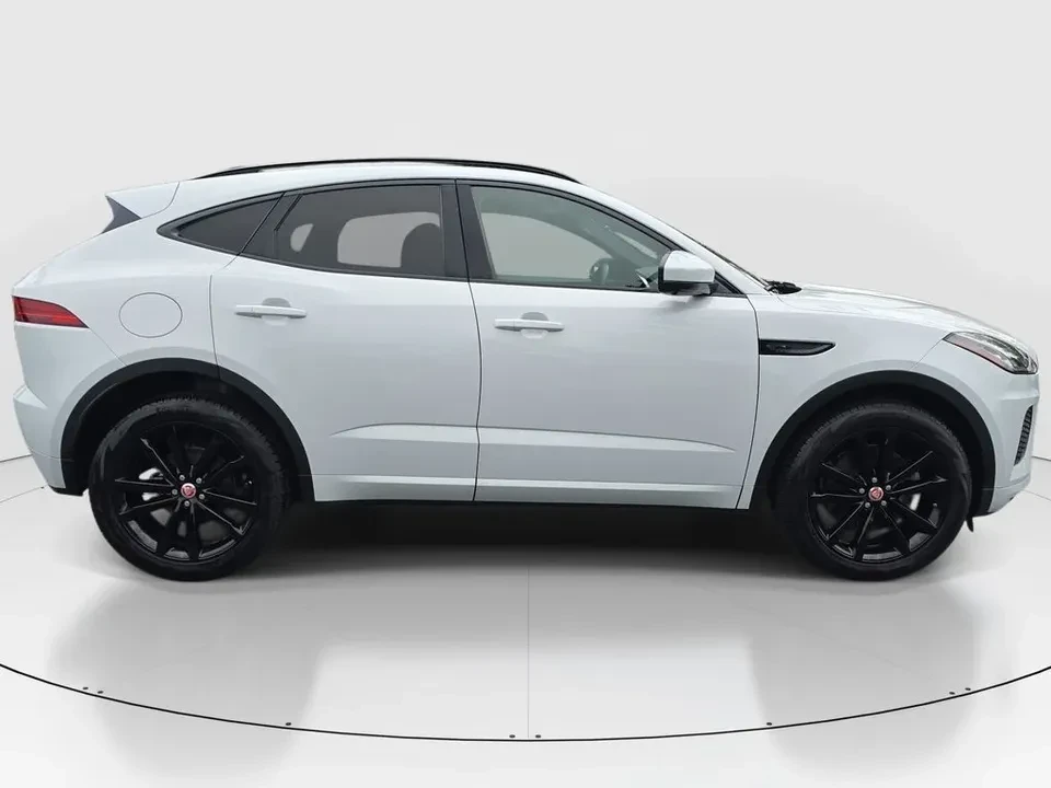 2020 Jaguar E-Pace - Image 4 of 19