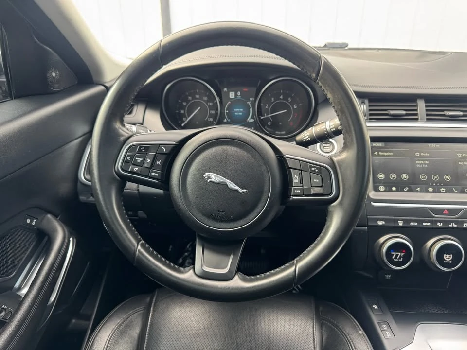 2020 Jaguar E-Pace - Image 10 of 20