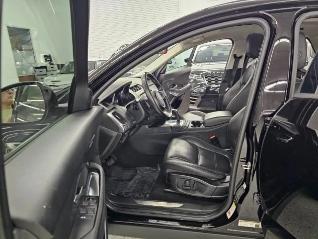 2020 Jaguar E-Pace - Image 6 of 18